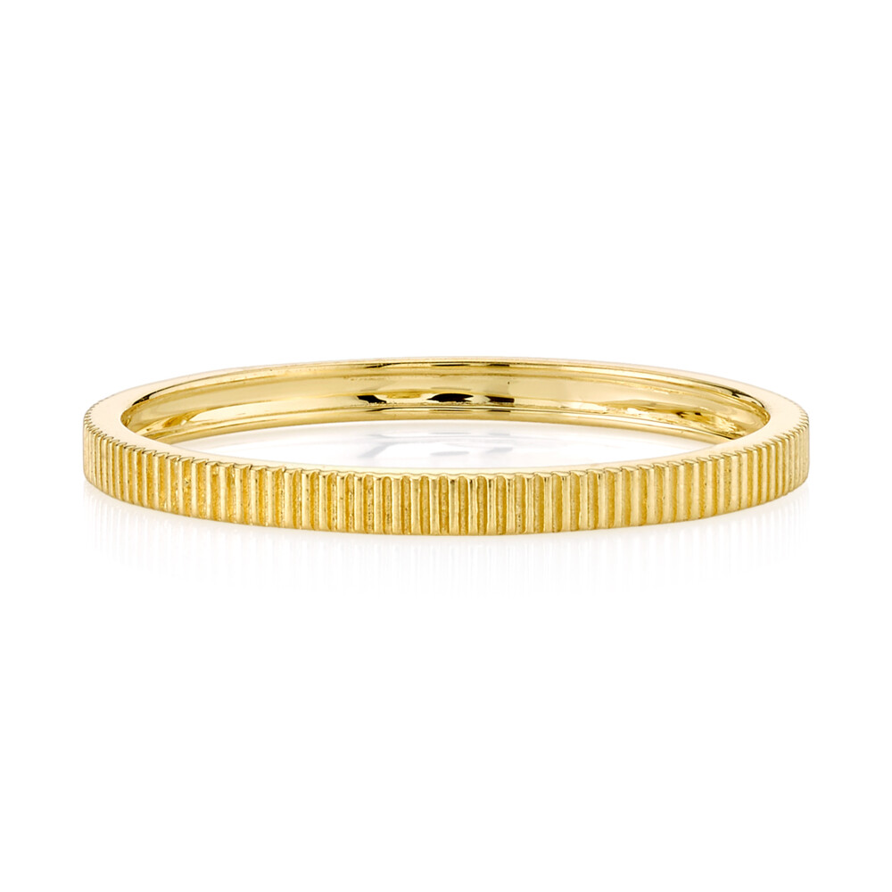<span style="font-size: 16.8px; position: initial; margin: initial;">SLOANE STREET 1.5MM STRIE STACKER BAND IS DELICATE WITH RICH SIGNATURE STRIE TEXTURING IN 18K YELLOW GOLD. THIS BAND IS A PERFECT ADDITION TO ANY STACK TO ADD DEPTH AND TEXTURE.</span> 1.5mm Strie Stacker Band