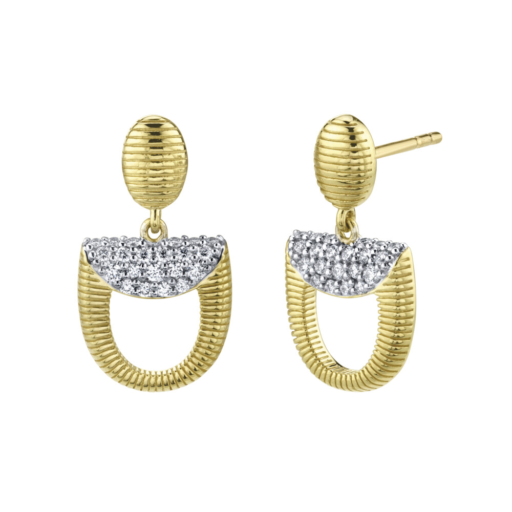 SLOANE STREET EQUESTRIAN COLLECTION DAINTY HORSE BIT DROP EARRINGS IN 18K YELLOW GOLD FEATURES SPARKLING PAVE DIAMOND DETAILING. THESE FEMININE DANGLE EARRINGS HANG FROM OUR SIGNATURE STRIE OVAL TOP WITH POST AND LARGE PUSH BACKINGS ARE CLASSIC AND VERSATILE FOR ANY OCCASION. THOUGH EQUESTRIAN INSPIRED, THIS CHIC SILHOUETTE REMAINS A TIMELESS STAPLE. Pave Diamond Dainty Horse Bit Drop Earrings