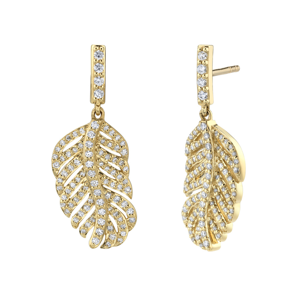 BIRDS OF A FEATHER… OUR PETITE PAVE DIAMOND SLOANE STREET 15.8MM FEATHER DROP EARRING IS THE PERFECT EVERYDAY EARRING TO ADD THE EXTRA SPARKLE TO YOUR LIFE. SPIRITUALLY, THE FEATHER IS KNOWN FOR BRINGING PROTECTION TO IT’S WEARER WHILE GUIDING AND INSPIRING YOU ON YOUR JOURNEY. POST AND LARGE BACK CLOSURE, 18K YELLOW GOLD. Pave Diamond Small Feather Drop Earrings