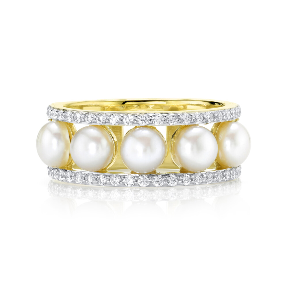 THIS CLASSIC YET MODERN SLOANE STREET WHITE PEARL BAND RING IN 18K YELLOW GOLD FEATURES LUSTROUS 5MM FRESH WATER PEARLS SET WITH SLIGHT AIRSPACE AND A BOARDER OF BRILLIANT WHITE DIAMONDS. THIS EASY-TO-WEAR BAND IS A BEAUTIFUL EVERYDAY STAPLE THAT CAN EFFORTLESSLY TRANSITION FROM DAY- TO-NIGHT. Seed Pearl Band With Pave Diamond Edges