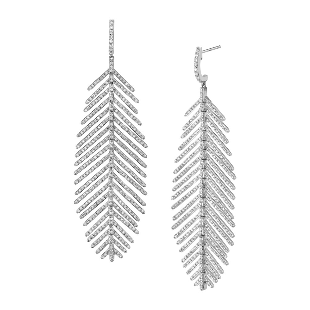 <span style="font-size: 16.8px; position: initial; margin: initial;">FLY WHERE THE WIND TAKES YOU WITH OUR ICONIC SLOANE STREET LARGE 65MM FEATHER EARRINGS IN 18K GOLD WITH POST AND LARGE BACK CLOSURE. EACH PIECE OF THE SPINE IS BEAUTIFULLY ARTICULATED ALLOWING THE LIGHT TO CATCH THE 850 BRILLAINT WHITE DIAMONDS WITH EVERY MOVE, CREATING AN EYE-CATCHING SPARKLE WITH 4.33TCW OF WHITE DIAMONDS.</span> Pave Diamond Large Feather Earrings