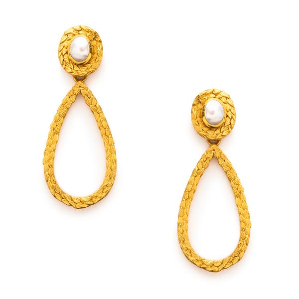 Perfect for a romantic date, or a night out with friends, you'll absolutely love how these simple and elegant earrings transform your outfit. Shop now: Penelope Statement Earring