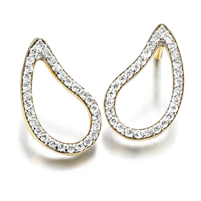 These elegant yet simple pair of stud earrings, are made with 18k yellow gold and pave diamonds with a total carat weight of .23 carats. These will become your next favorite everyday earrings. Cachemire Open Paisley Diamond Studs