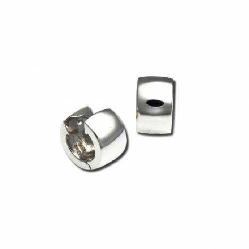 In 1989 Zina Sterling Silver moved into our Beverly Hills headquarters that accommodates our workshop as well as Zina 'The Store'. The store is a showcase for all that is 'today' in fine design in jewelry, gift ware, Judaica, frames and whatever Zina thinks is new and exciting that crosses her path. Zina is a destination for people seeking the finest in design . Zina is at the pulse of what is 'happening' Small Snap Hoop Earrings