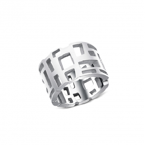 In 1989 Zina Sterling Silver moved into our Beverly Hills headquarters that accommodates our workshop as well as Zina 'The Store'. The store is a showcase for all that is 'today' in fine design in jewelry, gift ware, Judaica, frames and whatever Zina thinks is new and exciting that crosses her path. Zina is a destination for people seeking the finest in design . Zina is at the pulse of what is 'happening' Ventana Band Ring
