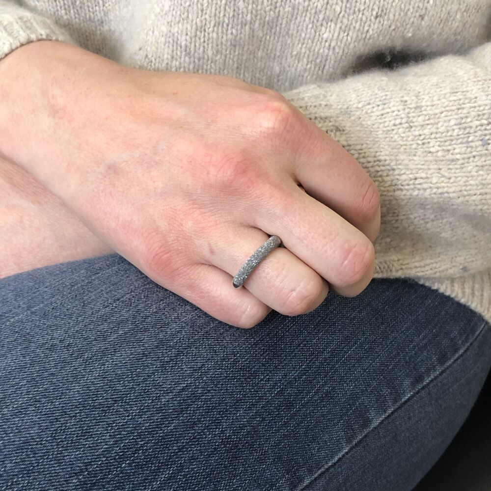 Image 2 for Thin Diamanti Ring