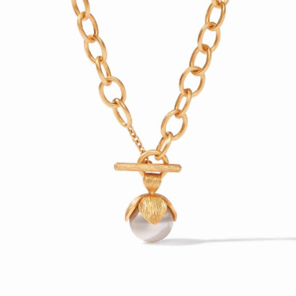 A large link chain necklace with a large attached capped pearl. Make a statement with this necklace! Penelope Statement Necklace